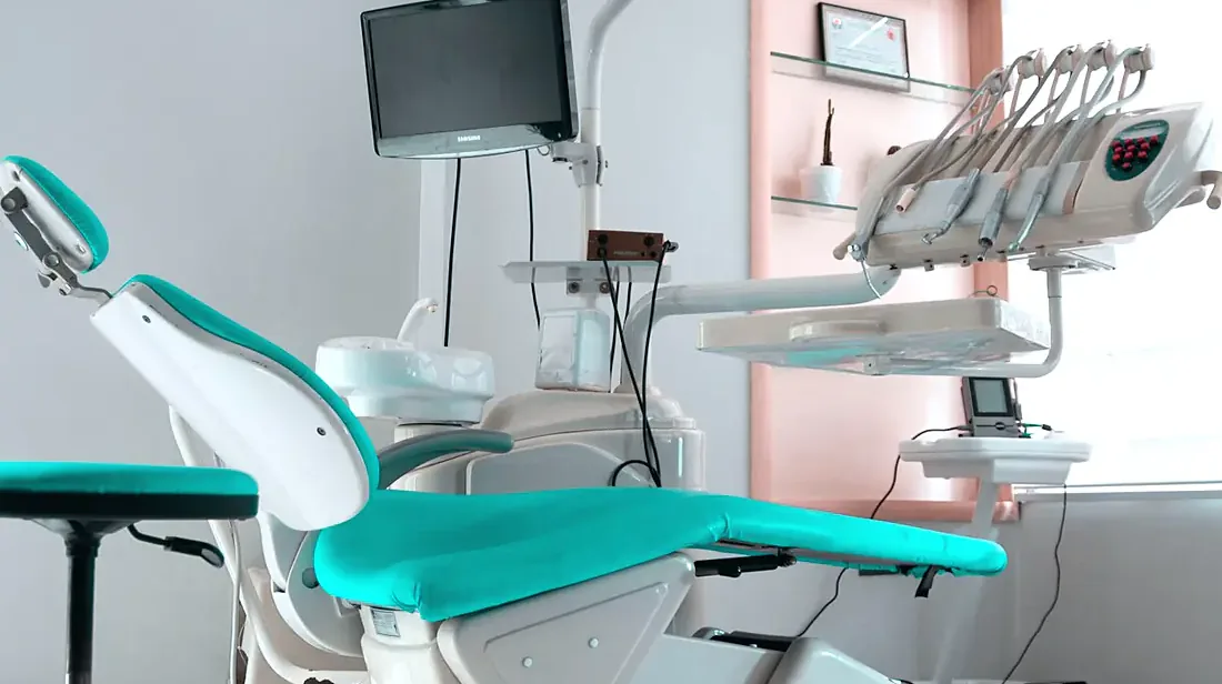 Detailed diagnostic imaging reviewed in the operatory